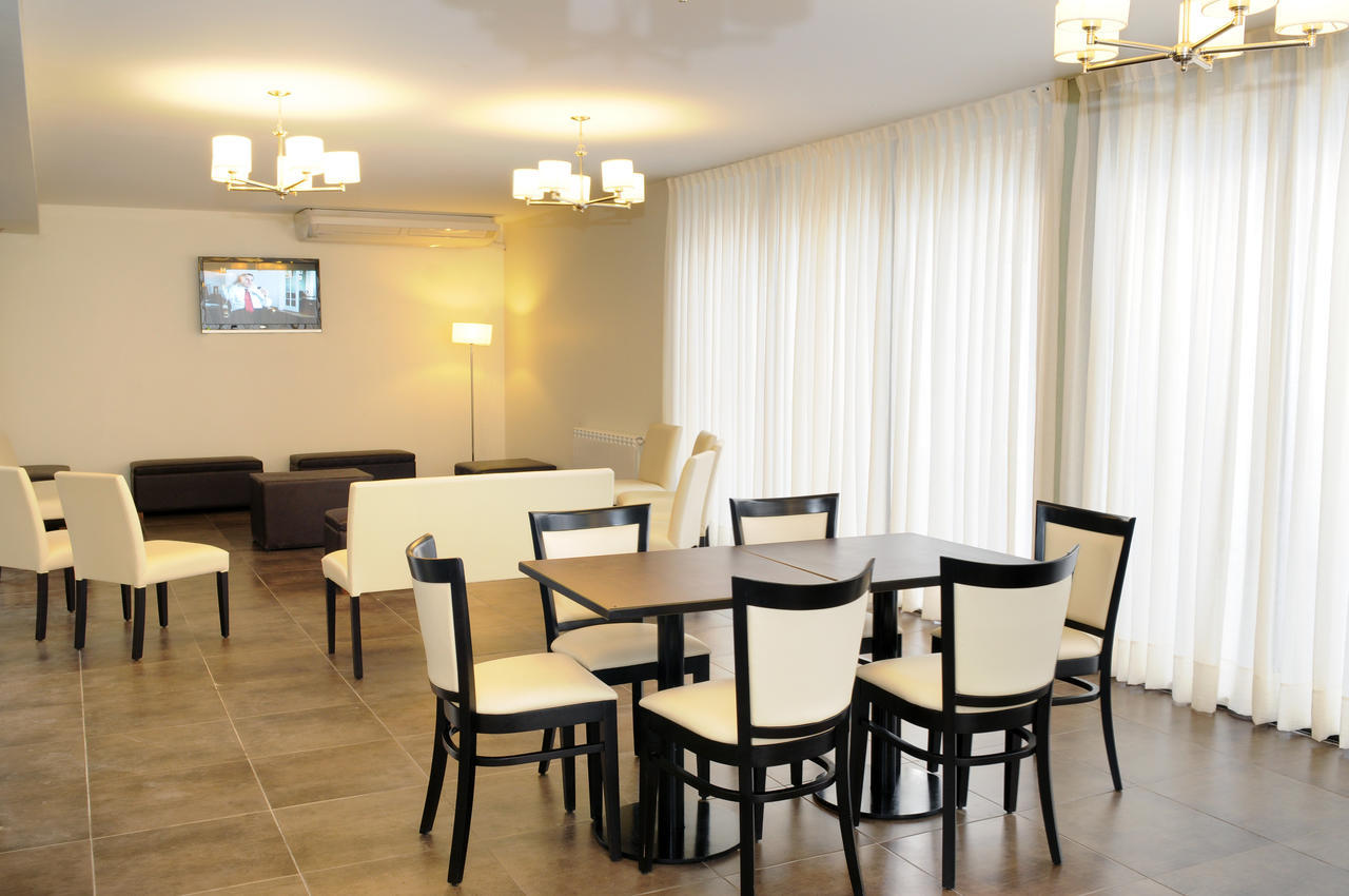 Hotel Ranqueles Villa Carlos Paz Extérieur photo